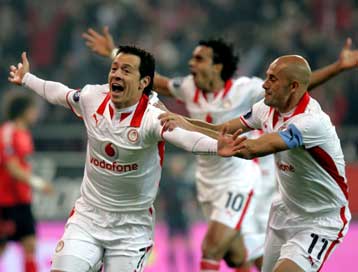 Ο Ολυμπιακός ξεπουπούλιασε τους «Αετούς» της Λισαβόνας