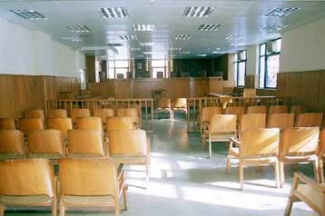 Σε επίσχεση εργασίας οι δικηγόροι και οι δικαστικοί υπάλληλοι του Πειραιά