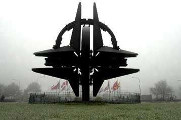 Χειροκροτεί η Ρωσία την υποχώρηση των ΗΠΑ από τη ΝΑΤΟϊκή ένταξη Ουκρανίας-Γεωργίας