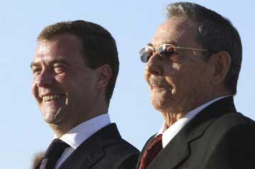 Στην Κούβα ο Ντμίτρι Μεντβέντεφ προς ενίσχυση της ρωσικής επιρροής