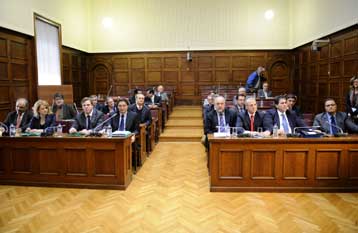 Εβδομάδα εξελίξεων εντός Βουλής και εντός Μονής στο θέμα του Βατοπαιδίου