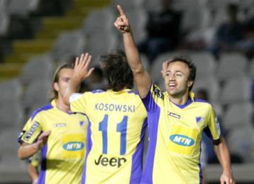 Στο… ρελαντί ο ΑΠΟΕΛ, συνεχίζει εντυπωσιακά ο Εθνικός