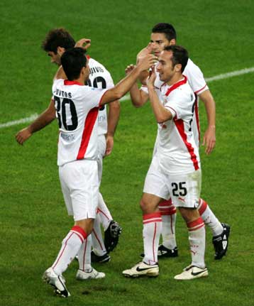 «Τετράσφαιρος» Ολυμπιακός, άτυ-Χ-η η ΑΕΚ στη Λιβαδειά, νίκες για Πανθρακικό και Αρη