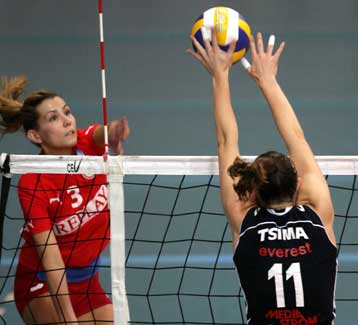 Το Μαρκόπουλο έκανε την έκπληξη επί του Ολυμπιακού