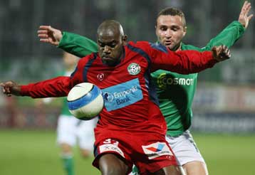 Ο Παράσχος έκοψε τα ρεπό ενόψει του αγώνα με τον Παναθηναϊκό