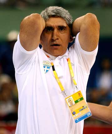 Ο Βασιλακόπουλος… τελείωσε τον «Δράκο» από την Εθνική