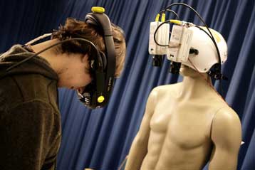 Πείραμα δημιουργεί την ψευδαίσθηση της αλλαγής σώματος