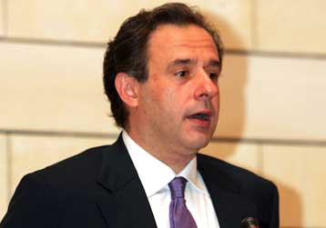 Δεν υπάρχει αύξηση στις αιτήσεις των τραπεζών για κατασχέσεις το 2008, τονίζει η ΕΕΤ