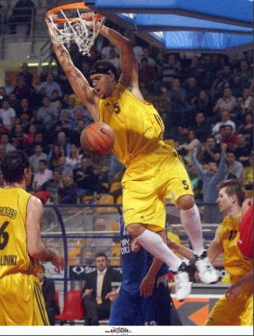 Δυο στα δυο για τον Αρη με 84-71 επί της Μπνέι Χασαρόν