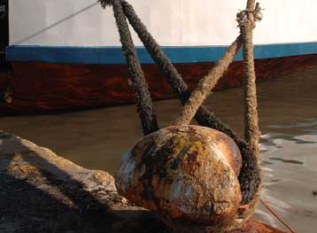 Δεμένα στα λιμάνια δέκα πλοία της ακτοπλοΐας, λόγω απεργίας της ΠΝΟ