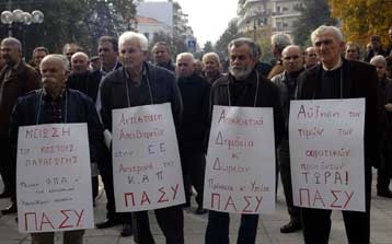 Κλιμακώνονται οι κινητοποιήσεις των αγροτών