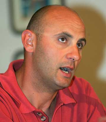 Ολοκληρώθηκε η συνεργασία μεταξύ Μανώλη Ρουμελιώτη και ΕΟΠΕ