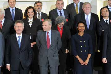 Σταθερό το ΝΑΤΟ στο θέμα της ονομασίας, υπενθυμίζει στην ΠΓΔΜ η Ντ.Μπακογιάννη