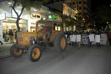 Ελάχιστο εγγυημένο εισόδημα για τα προϊόντα τους ζητούν οι αγρότες της Λάρισας