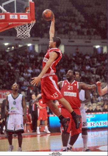 Σάκος του… μποξ αποδείχθηκε για τον Ολυμπιακό η Αβελίνο