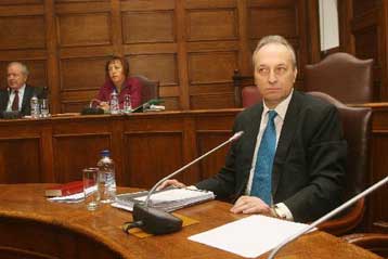 Η ΚΕΔ υπεύθυνη για τις ανταλλαγές ακινήτων, υποστήριξε ο Ευ.Μπασιάκος στην Εξεταστική