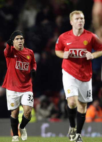 Με Τέβες και Μπεντ, Μάντσεστερ Γ. και Τότεναμ πέρασαν στα ημιτελικά