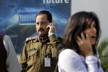 Συναγερμός σε αεροδρόμια της Ινδίας για το φόβο νέων τρομοκρατικών επιθέσεων