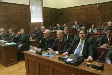 Απορρίπτει τα περί άρνησης συνεργασίας στην υπόθεση Βατοπαιδίου η κυπριακή υπηρεσία