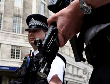 Παραβίαση δικαιώματος συνιστά η διατήρηση DNA υπόπτων από βρετανικές Αρχές