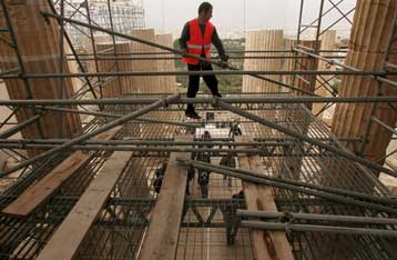 Απομακρύνονται οι σκαλωσιές από τα Προπύλαια της Ακρόπολης