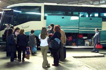 Δικαιώματα θεσπίζονται για τους επιβάτες λεωφορειακών και ακτοπλοϊκών γραμμών