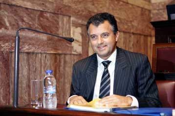 Αίτημα στην Κύπρο για το άνοιγμα των λογαριασμών των Rassadel και Madeus