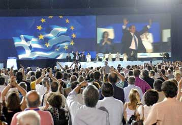 Το ενδεχόμενο έκτακτου συνεδρίου με επανεκλογή Καραμανλή εξετάζει η ΝΔ