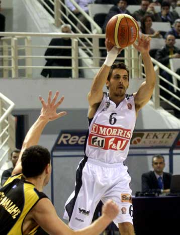 Χειρουργήθηκε ο Χαρίσης, επιστρέφει σε 2 μήνες στις υποχρεώσεις του ΠΑΟΚ