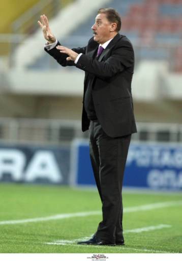 Την καλή τύχη του Αρη παραδέχθηκε ο Ερνάντεθ, μεταγραφές θέλει ο Ματζουράκης