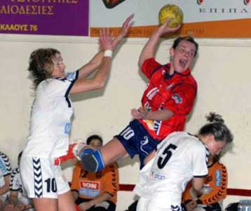 Συγκάτοικοι στο ρετιρέ παραμένουν η Ορμή και η Νέα Ιωνία