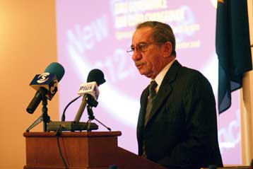 Παραμένει κρίσιμη η κατάσταση της υγείας του Τάσσου Παπαδόπουλου