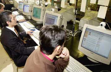 Προβλέψεις για μείωση διαφημιστικών εσόδων στα ΜΜΕ το 2009