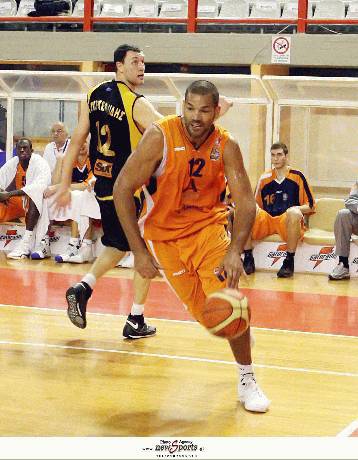 «Καρδιοχτύπησε» αλλά νίκησε η Ολύμπια με 77-73 τη ΜακΓκάιντ Αμστερνταμ