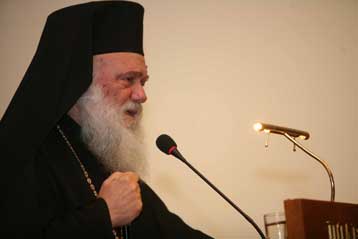 Μόνο με τη συνεργασία όλων μπορεί να αντιμετωπιστεί η κρίση, δηλώνει ο Αρχιεπίσκοπος