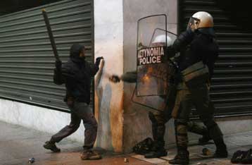 Συνεχίζουν οι μαθητές τις διαμαρτυρίες τους για τη δολοφονία του Αλέξη