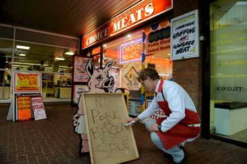 «Ύποπτα» αλλαντικά αποσύρθηκαν από την ελληνική αγορά