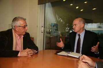 Με τους Γ.Παπανδρέου και Αλ.Παπαρήγα συναντήθηκε ο Νικήτας Κακλαμάνης
