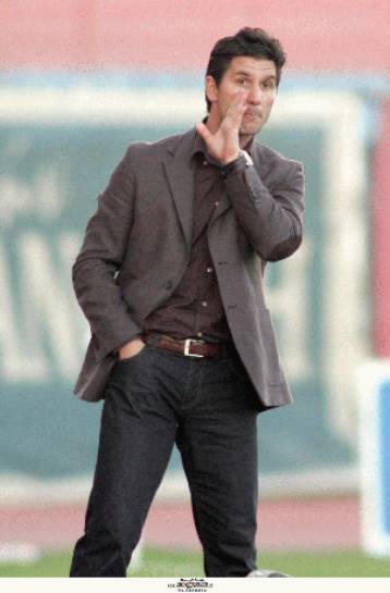 Μπορούμε τη νίκη επί του Ολυμπιακού, υποστηρίζει ο Ουζουνίδης