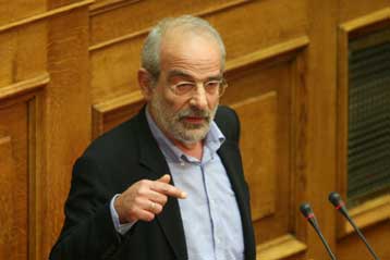 Κατηγορηματικά αντίθετος με τη βία ο ΣΥΡΙΖΑ, τονίζει ο Αλέκος Αλαβάνος