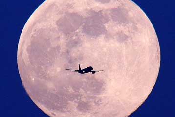 Ασυνήθιστα λαμπερή θα είναι η πανσέληνος της Παρασκευής