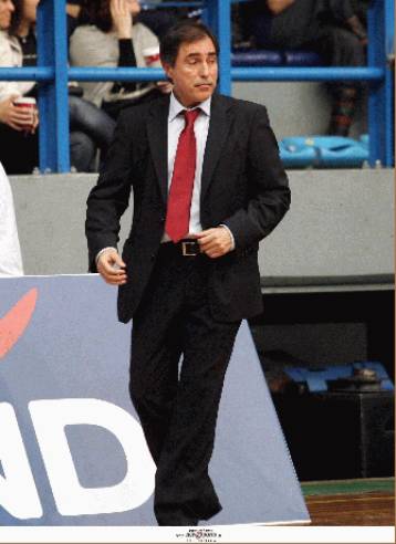 Αναλαμβάνει τις ευθύνες αλλά όχι όλες ο Αλεξανδρής, συνεχίζει την «πάλη» ο Νίκου