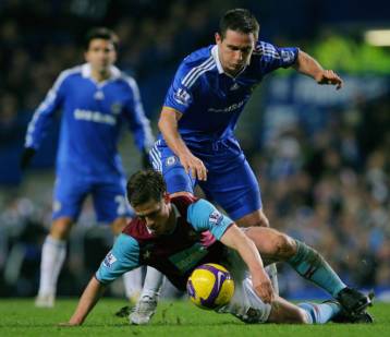 Έχασε την ευκαιρία η Τσέλσι, «διπλό» ανάσα για Νιούκαστλ