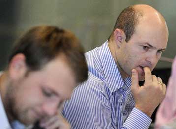 Νέο αρνητικό ρεκόρ δεκαετίας για το κόστος κρατικού δανεισμού, ανησυχία για το 2009