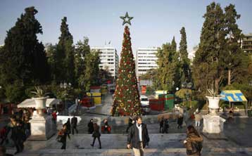 Ανάβει το απόγευμα της Τρίτης το χριστουγεννιάτικο δέντρο της Αθήνας