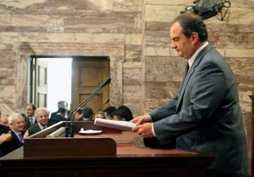 Ανάληψη πολιτικής ευθύνης για το Βατοπαίδι από τον πρωθυπουργό