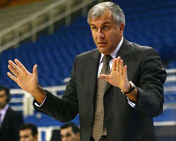 Συγκέντρωση ζήτησε ο Ομπράντοβιτς από τους παίκτες