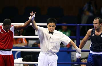 Η AIBA έβγαλε… νοκ άουτ την Ομοσπονδία Πυγμαχίας για τις δηλώσεις στο Πεκίνο