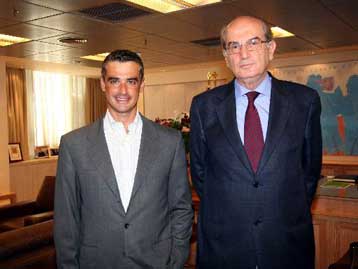 Για πτώση 10% στις αφίξεις τουριστών το 2009 μιλά ο πρόεδρος του ΣΕΤΕ και ζητά μέτρα