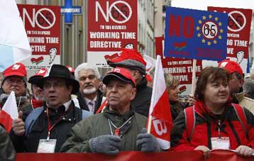 Το Ευρωπαϊκό Κοινοβούλιο απέρριψε την πρόταση για την υπέρβαση του 48ωρου